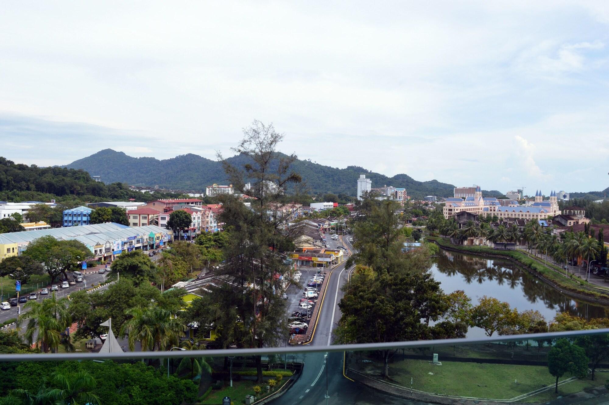 Adya Hotel Langkawi Kuah Extérieur photo